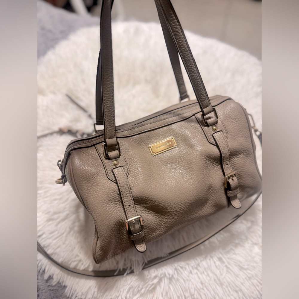MICHAEL KORS Bedford Dark Taupe Leather Medium Top Zip Satchel Crossbody